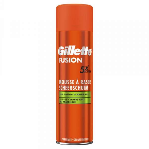 Gillette Fusion Scheerschuim Met Amandelolie Voor De Gevoelige Huid 250 ml