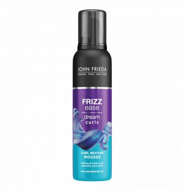 4x John Frieda Frizz-Ease Dream Curls Reviver Mousse 200 ml