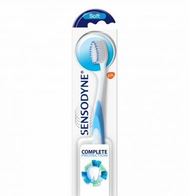 4x Sensodyne Tandenborstel Complete Care Soft